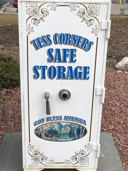 Tess Corners Storage
