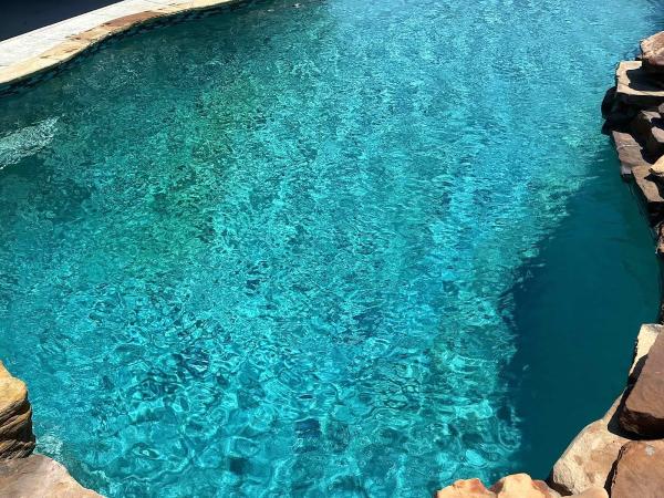 Crystal Clear Custom Pools