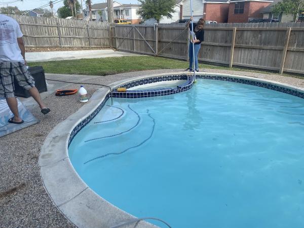 Clear Clean Pools