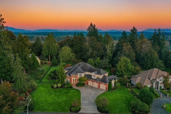 Windermere Real Estate: Jeanette Pop