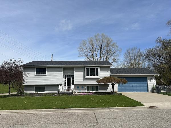 Maple Roofing and Construction