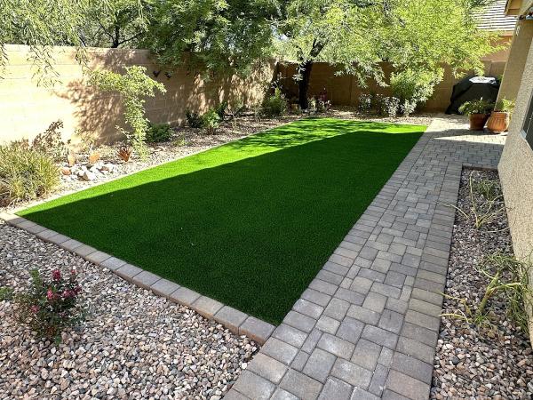 Sonoranscapes Landscaping & Maintenance LLC
