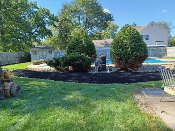 E&B Landscaping & Lawn Service