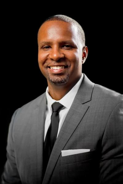 Re/Max Gold: Roderick Giles