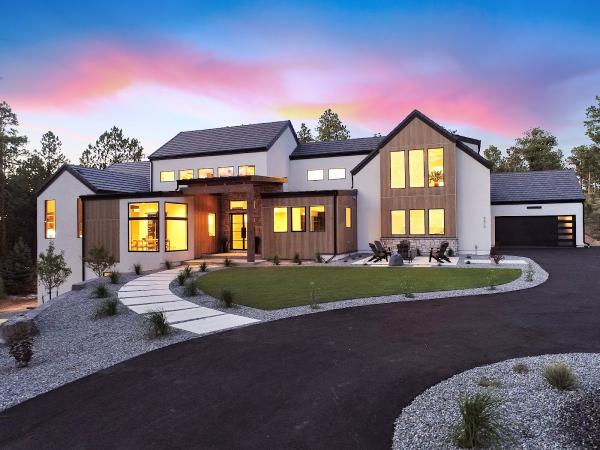 Villagree Luxury Homes and Real Estate