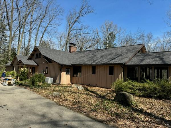 Lakeside Roofing Company
