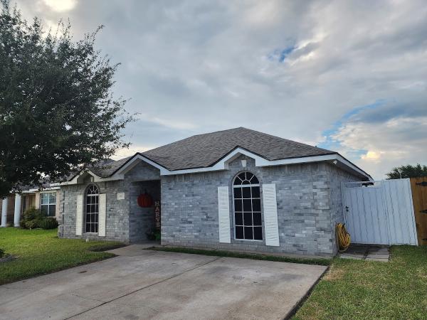 Martinez Roofing & Restoration
