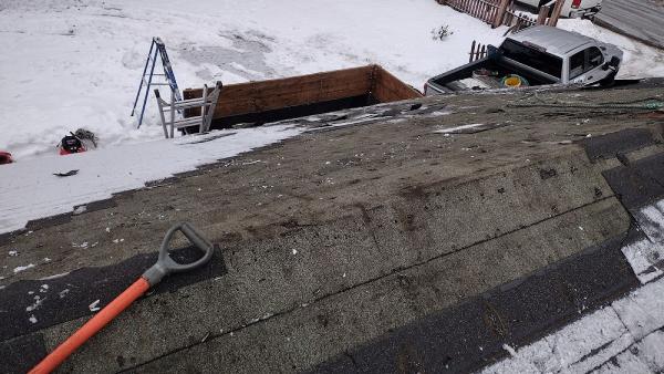 Crystal's Roofing LLC