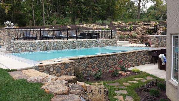 Mud Slingers Pool & Patio