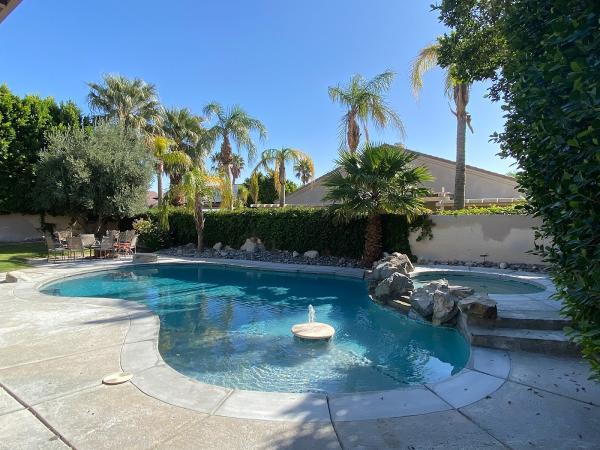 ELB Pools LLC