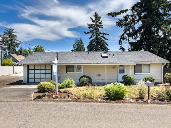 Rent Portland Homes Darla Andrew's Office
