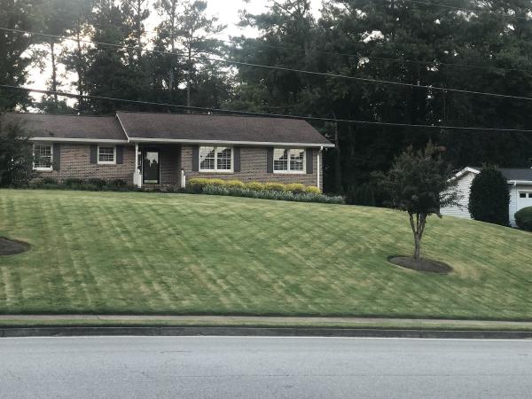2 Peas in a Pod Lawn Services LLC