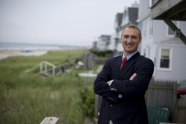 Coldwell Banker Realty: Frank Hennings