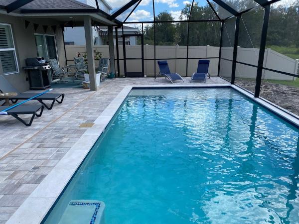 Flagstone Pools and Pavers