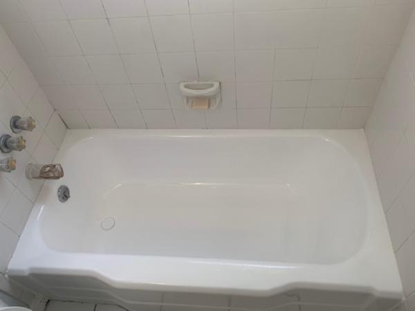 Bath Magic Refinishing