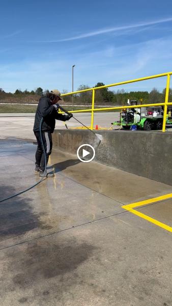 Green Wave Cleaning Solutions LLC