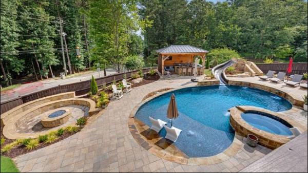 Imagine Pools and Landscaping LLC