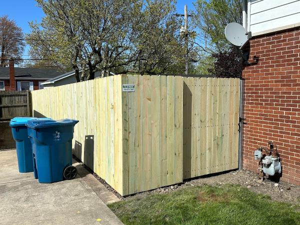 F & R Fence Inc.