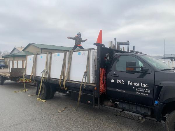 F & R Fence Inc.