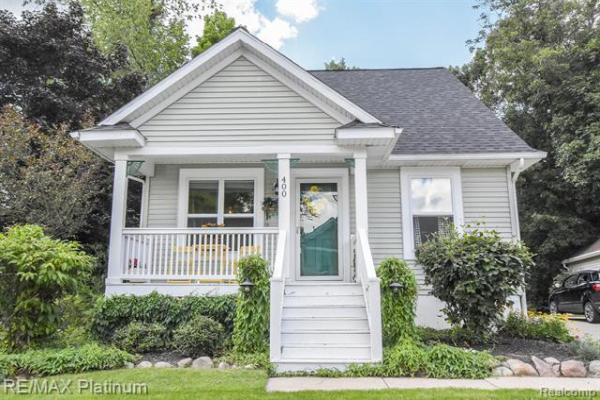 MI Roots Real Estate Group
