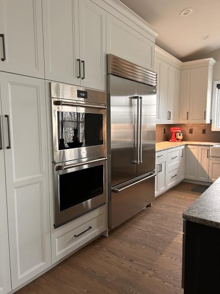 Mother Hubbard's Custom Cabinetry