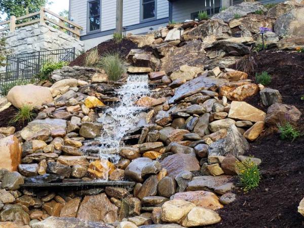 Greenscapes Landscaping & Retaining Walls