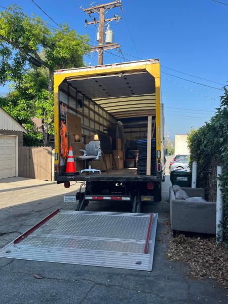 Splendid Moving