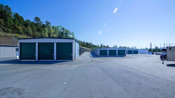 Chenal-10 Storage