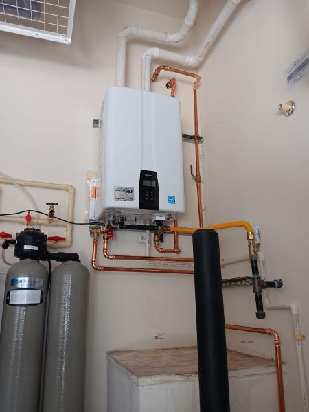 702 Plumbair Llc.