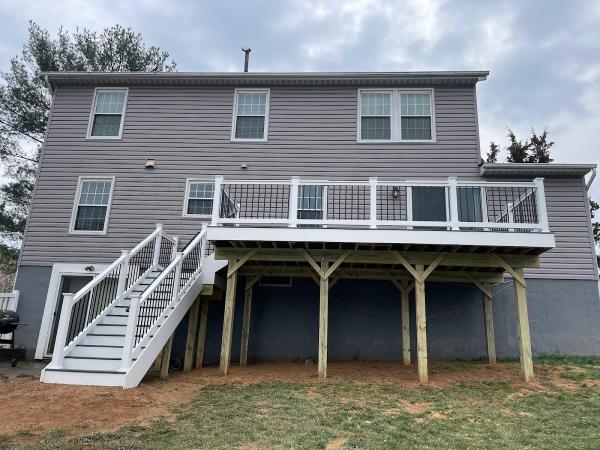 American Fence-Deck