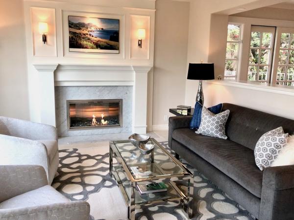 Distinctive Decor