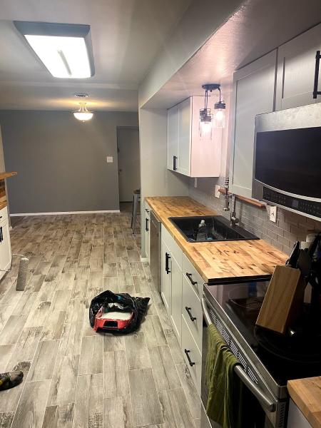 Hot Wire Electrical Designs and Hot Wire Remodeling and Designs