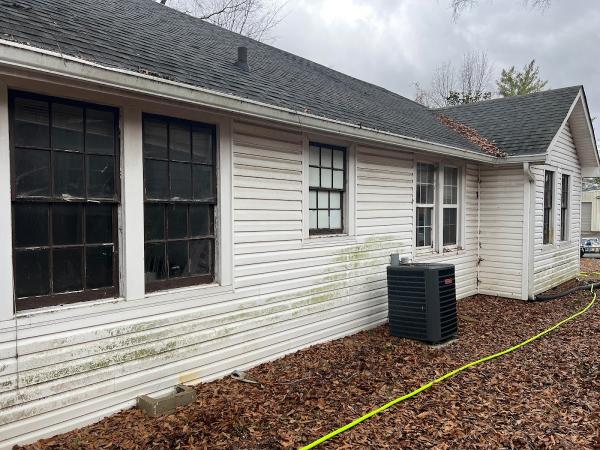 Everglow Softwash & Pressure Washing