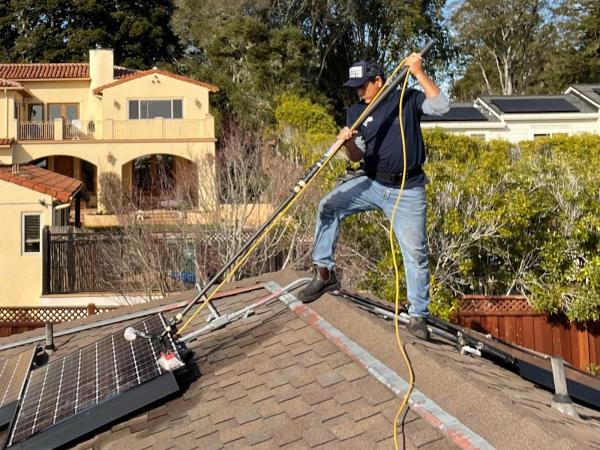 Diamond Shine Window & Gutter Cleaning