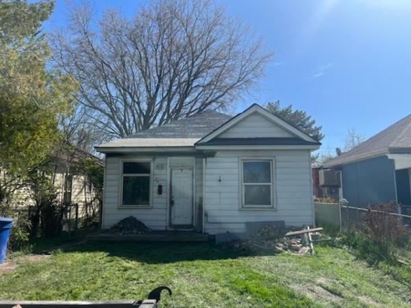 Gary Buys Houses