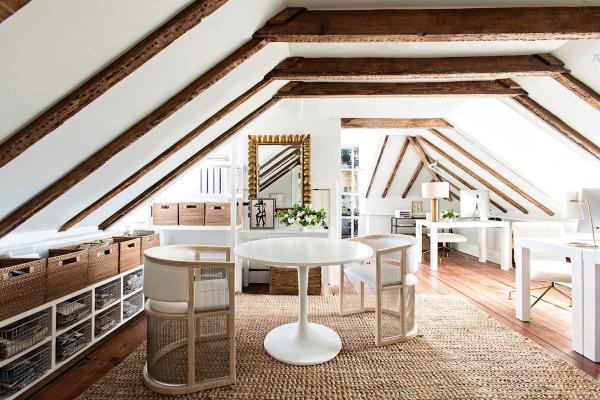 B. Berry Interiors