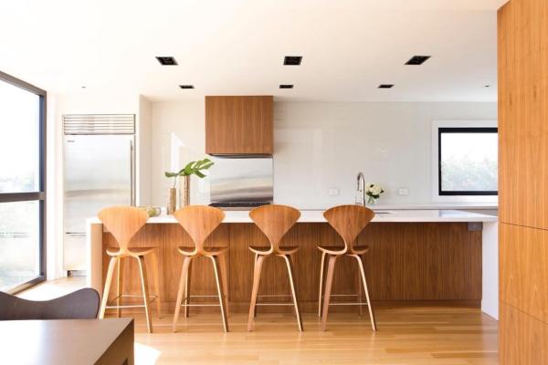 Custom Cabinets LLC