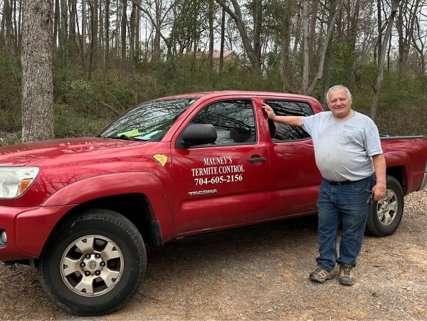 Mauney's Termite Control