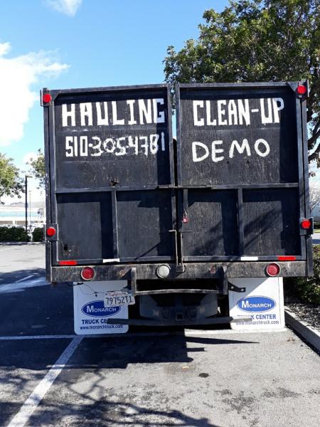 Saavedra Hauling and Demolition
