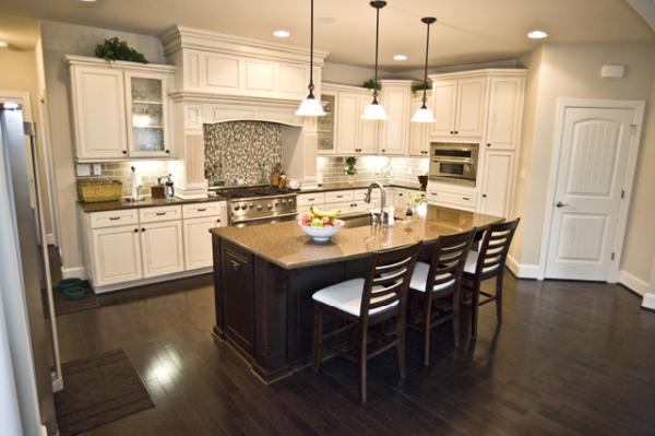 Reich Design Associates PLC