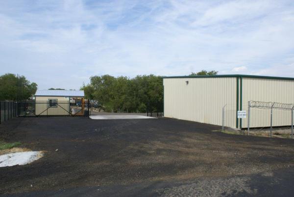 Country Club Storage