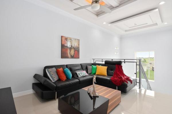 Los Lagos Devolopment LLC