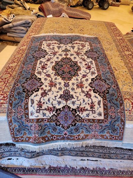 Azhar's Oriental Rugs