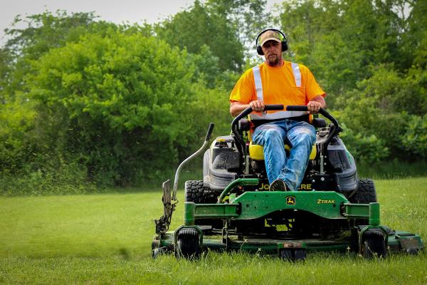 Big Greens Lawn Services & Snow Plowing