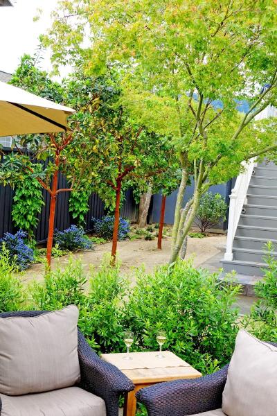 I Maria White Landscape Architecture