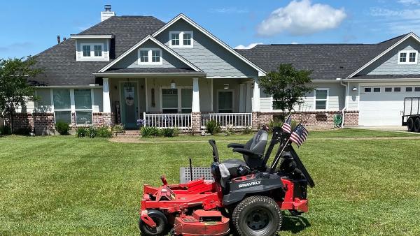 Montoyas Lawn Service