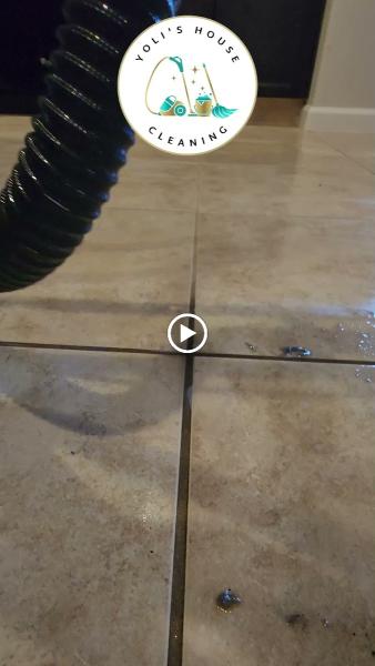 Yolis House Cleaning