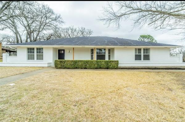 Makenna Moros- EXP Realty DFW Realtor