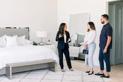 Viviana Kim Real Estate