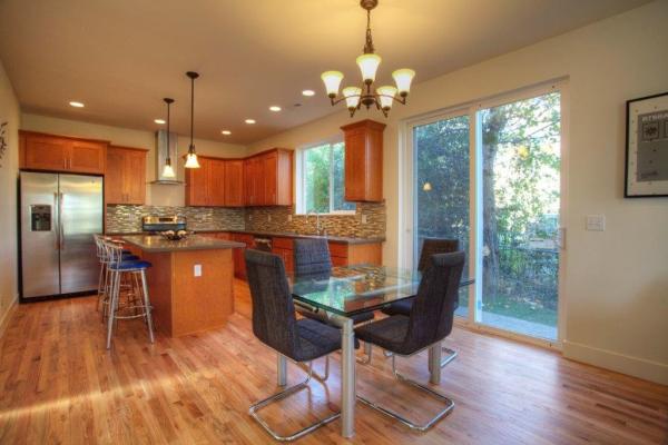 1st Ave Kitchen & Bath Inc.